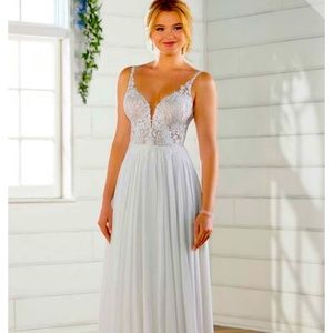 New Essence of Australia Wedding Gown